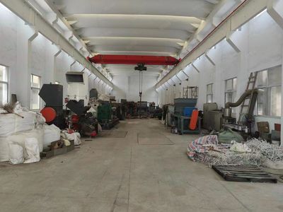 (出租) 独栋机械厂1000平行车10吨报价200元平方米年